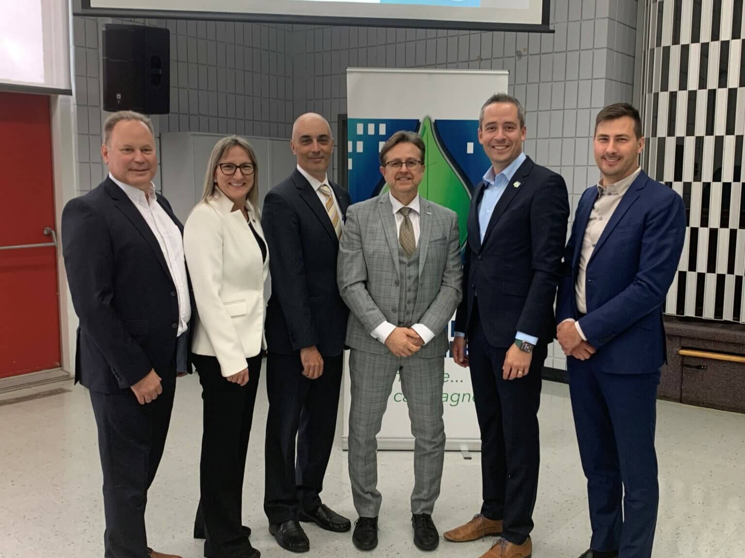 Nouvelle école primaire de langue anglaise à SaintLin Laurentides un